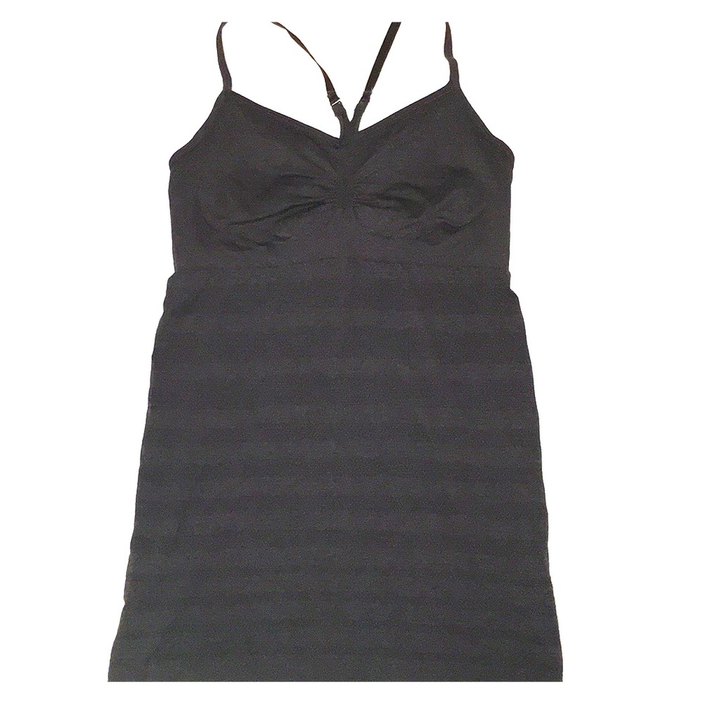 Black Lululemon Yoga Tank.
